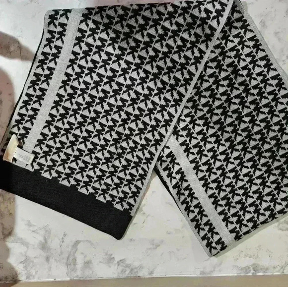 Michael kors scarf black and Grey - Picture 1 of 2